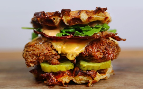 Fried Chicken Cheesburger Waffle burger 30.jpg